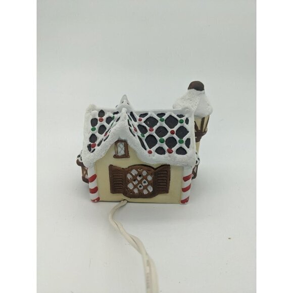 1994 Porcelain Bisque Santa's Village SANTAS CANDY SHOP Hand Painted Handcrafted - Picture 5 of 6